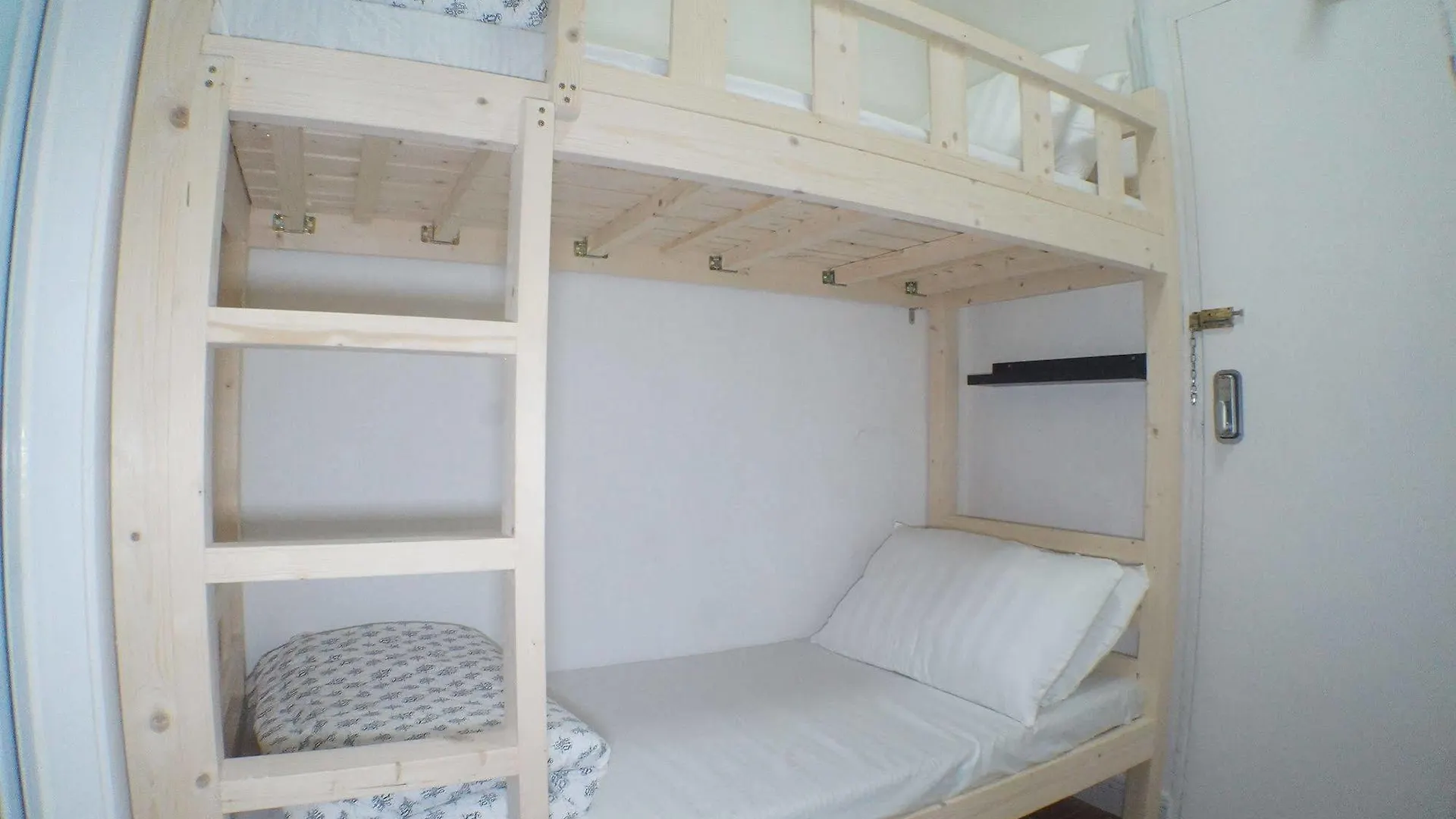 Tung Wo Guest House Kowloon  Chiny